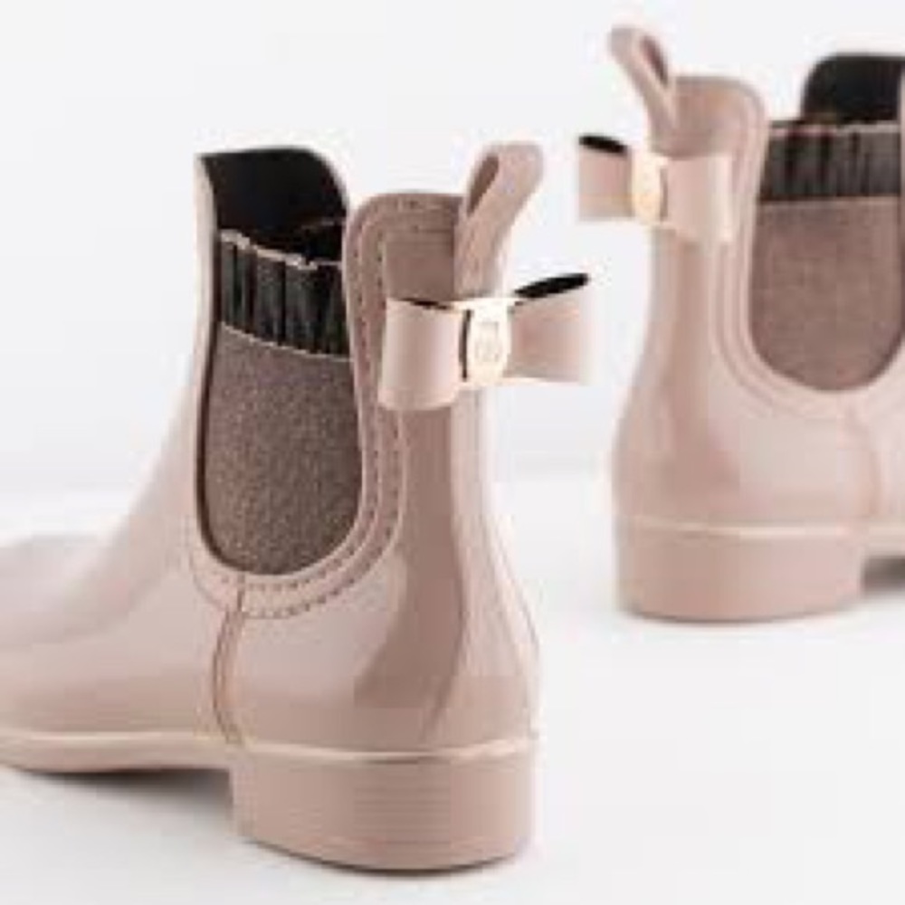 NWOT Lemon Jelly pink glitter rain boots